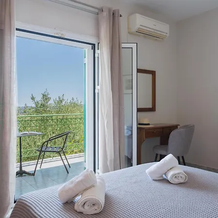 Апартаменты Captain's In Olive Grove