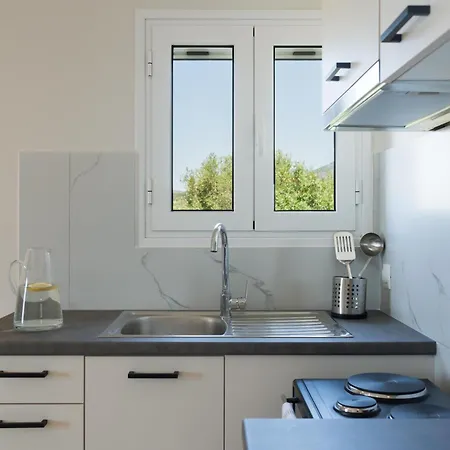 Captain's In Olive Grove شقة Mousata