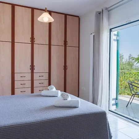 Captain's In Olive Grove