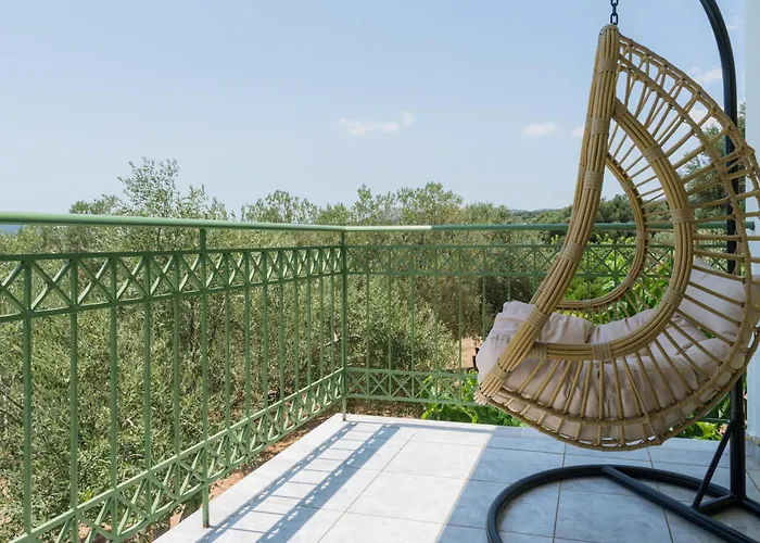 Captain's In Olive Grove