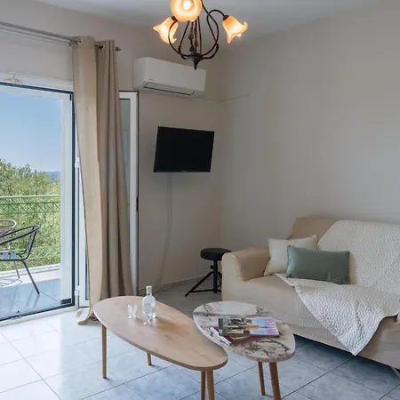 Captain's In Olive Grove Apartment Mousata
